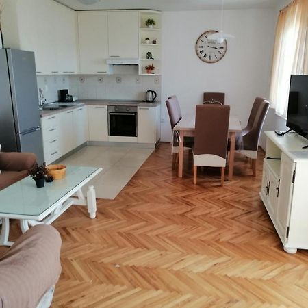 Apartments Njaco Razanac Ngoại thất bức ảnh