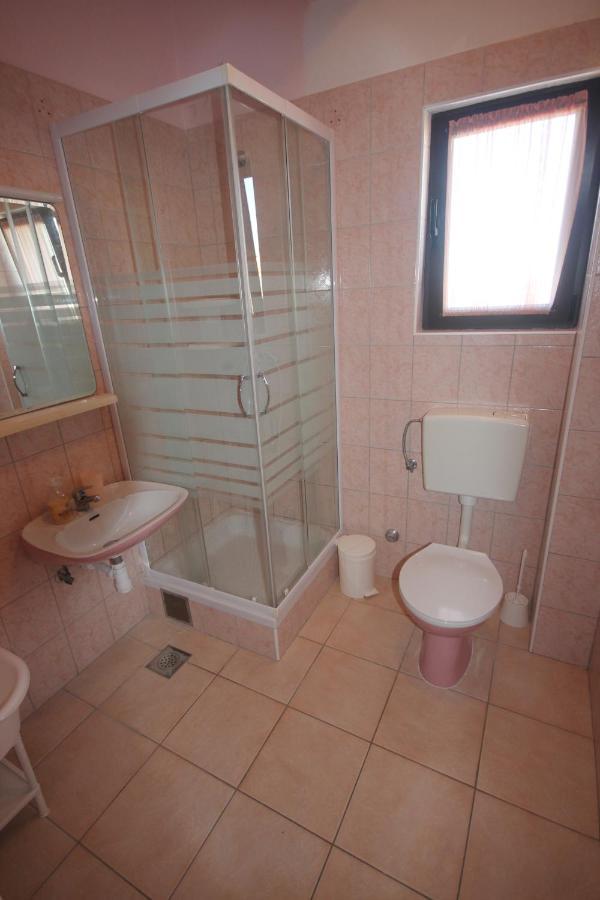 Apartments Njaco Razanac Phòng bức ảnh